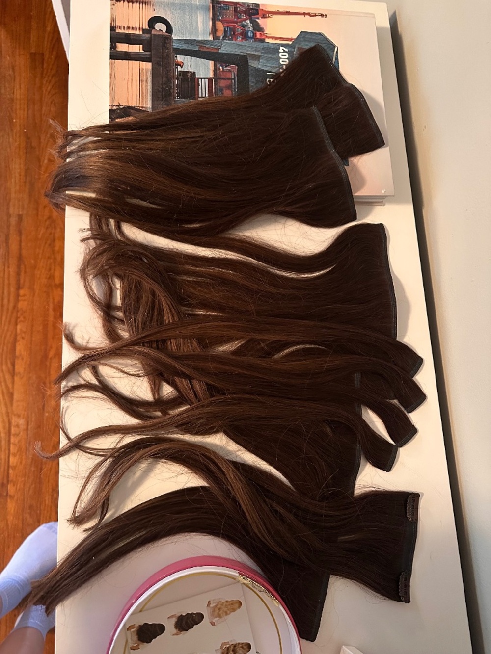“16 Luxy hair extensions. 10 piece .Chocolate brown/ chestnut color